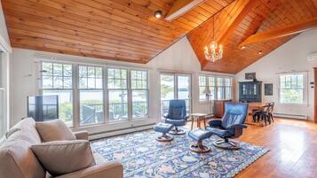 TV connectée, cheminée