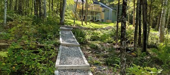 Kinney Cabin: 5-Bedroom Lakefront Home