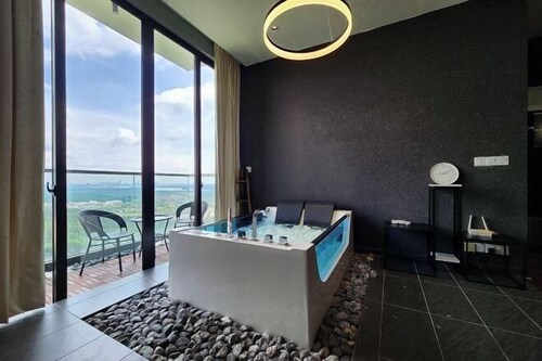 D'Pristine Suites by RR JBcity