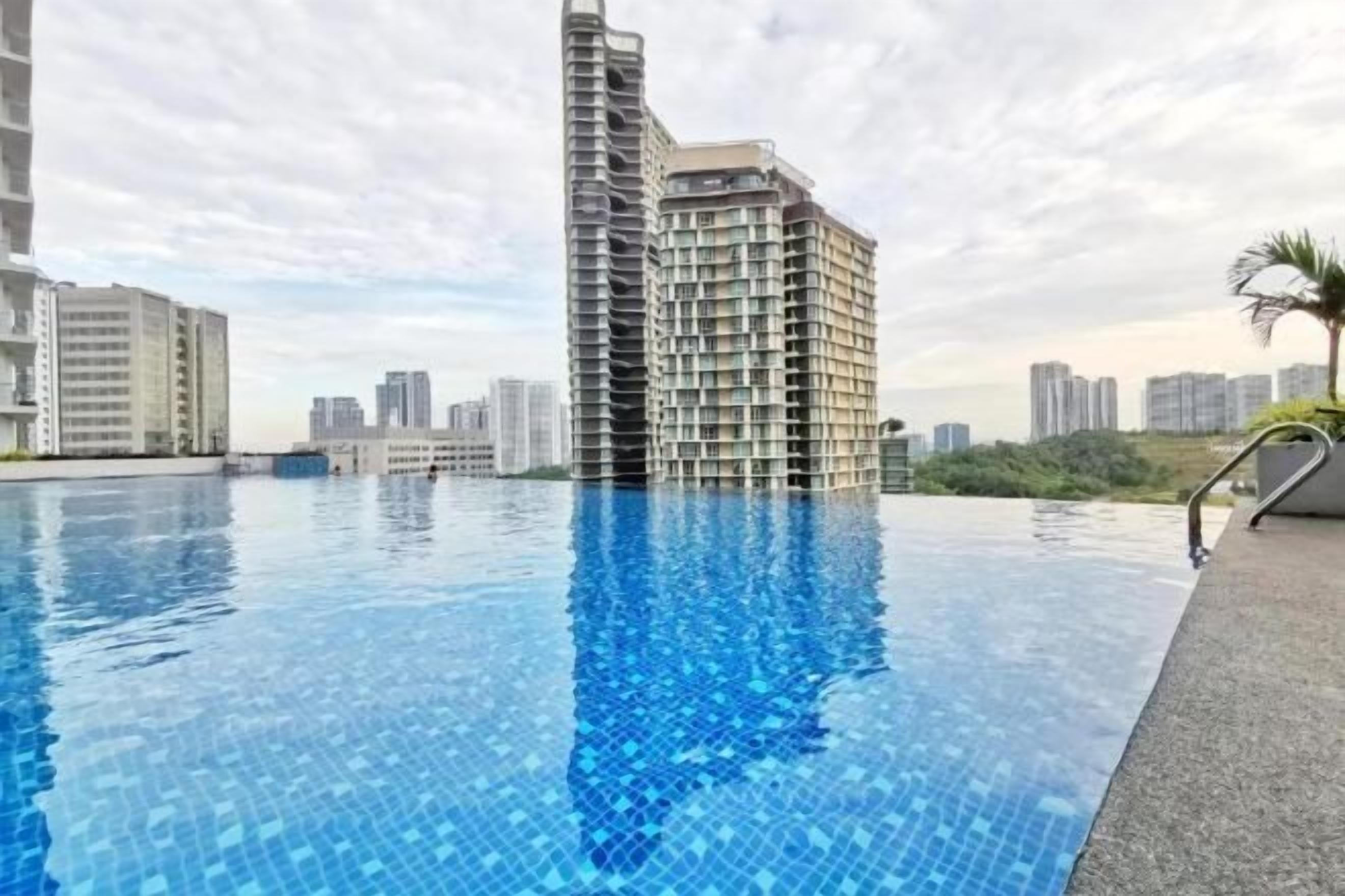 Kolam renang outdoor