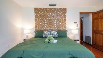 Family Villa, Non Smoking, Private Pool | Desk, laptop workspace, iron/ironing board, free WiFi