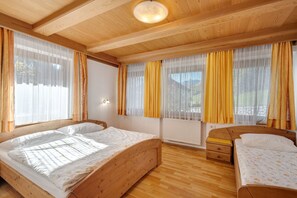 1 bedroom, WiFi, bed sheets, wheelchair access