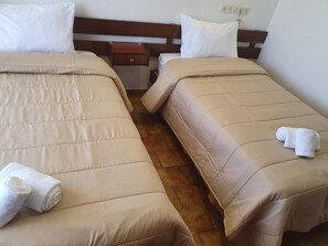 Twin Room | Free WiFi - Residencial Campo Mar by Umbral (Portimão)