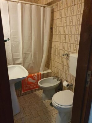 Bathroom - Residencial Campo Mar by Umbral (Portimão)