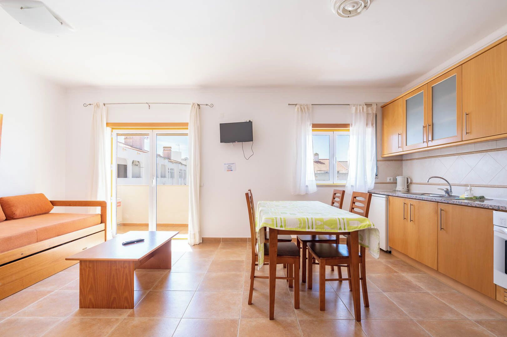 Apartment, 1 Bedroom, Balcony | Living area