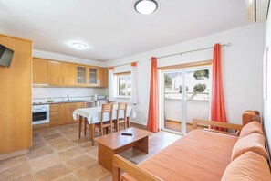 Leilighet, 1 soverom, balkong | Oppholdsområde