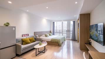 Design Apartment | Desk, free WiFi, bed sheets