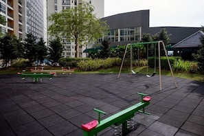 Children's area - Comfy 3BR Apt @ KSL Daya Near IKEA Tebrau, Parking (Tebrau)