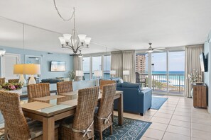 Interior - Great Beach Front Condo at Pelican Beach (Destin)
