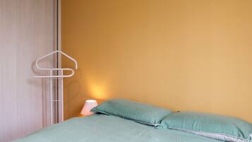 1 makuuhuone, silitysrauta/-lauta, Wi-Fi, vuodevaatteet