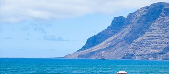 El Arenal de Famara by Escape Home