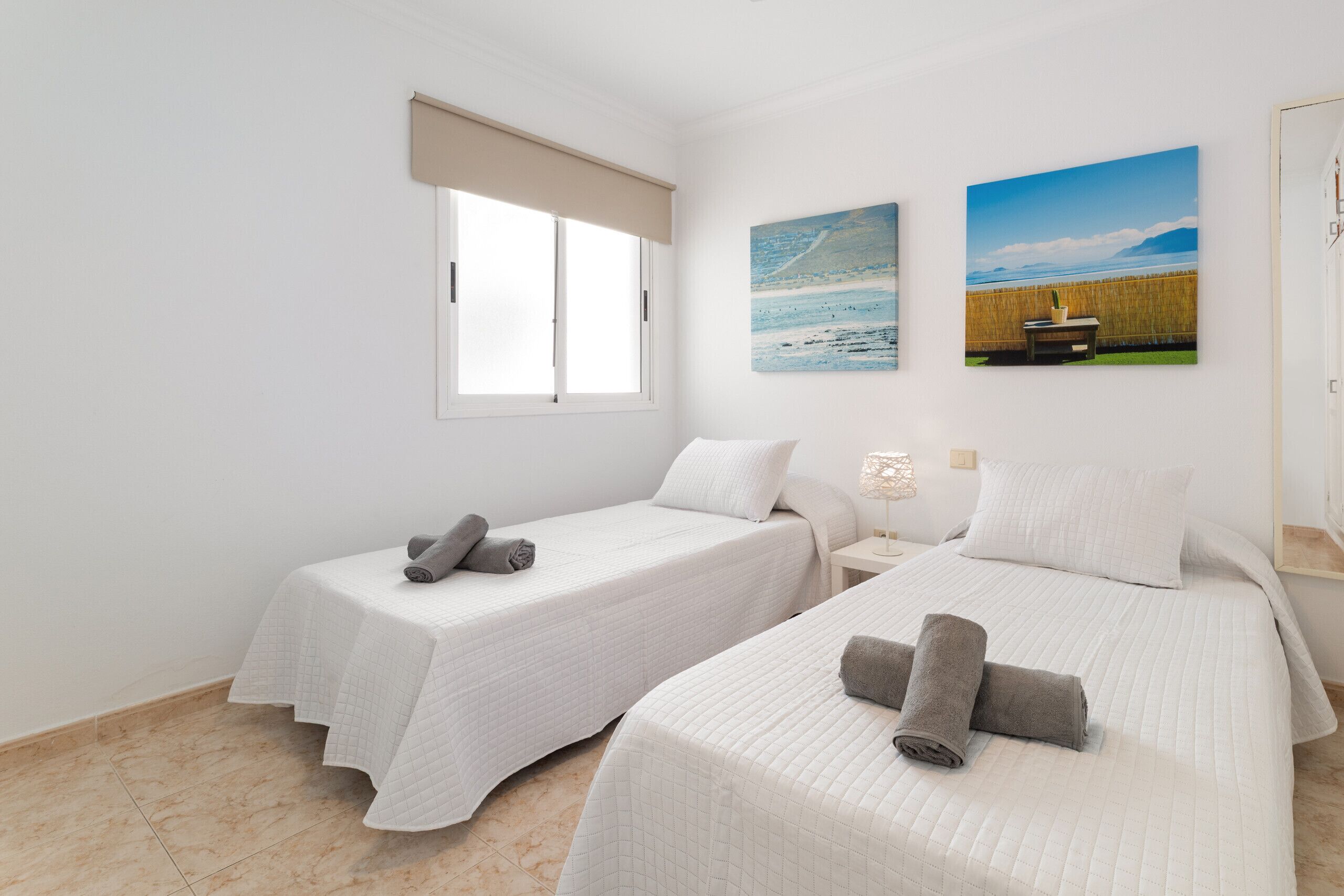 2 dormitorios, caja fuerte, wifi gratis y ropa de cama