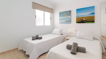 2 Schlafzimmer, Zimmersafe, kostenloses WLAN, Bettwäsche