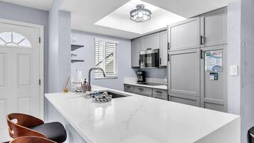 Condo, 1 King Bed with Sofa bed (Indian Oaks #7 - Sandy Toes) | Private kitchen