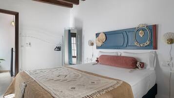 Een strijkplank/strijkijzer, wifi, beddengoed