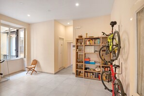 Interior - Holiday Home 'Il Cantuccio Di Diana' with Balcony, Wi-Fi and Air Conditioning (Napoli)