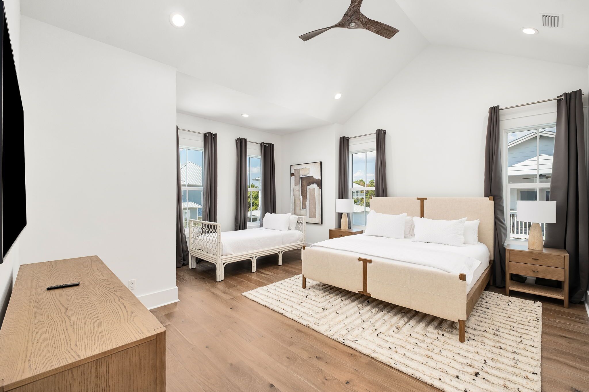 8 bedrooms, iron/ironing board, travel crib, internet