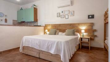 1 chambre, fer et planche Ă repasser, Wi-Fi, draps fournis