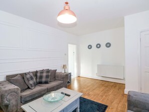 Living area - Ash House (Altrincham)