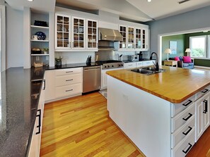 Studio (5 Bedrooms) | Ausstattung der Unterkunft
