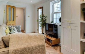 Living area - Winter Retreat:Ideal Weekly/Monthly Stay|2Ensuites (Brighton and Hove)