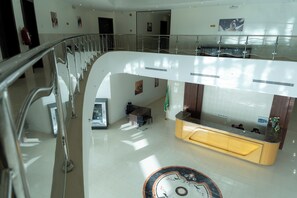Quầy tiếp tân