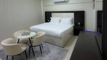 Tirai kedap cahaya, setrika/meja setrika, dan Wi-Fi gratis