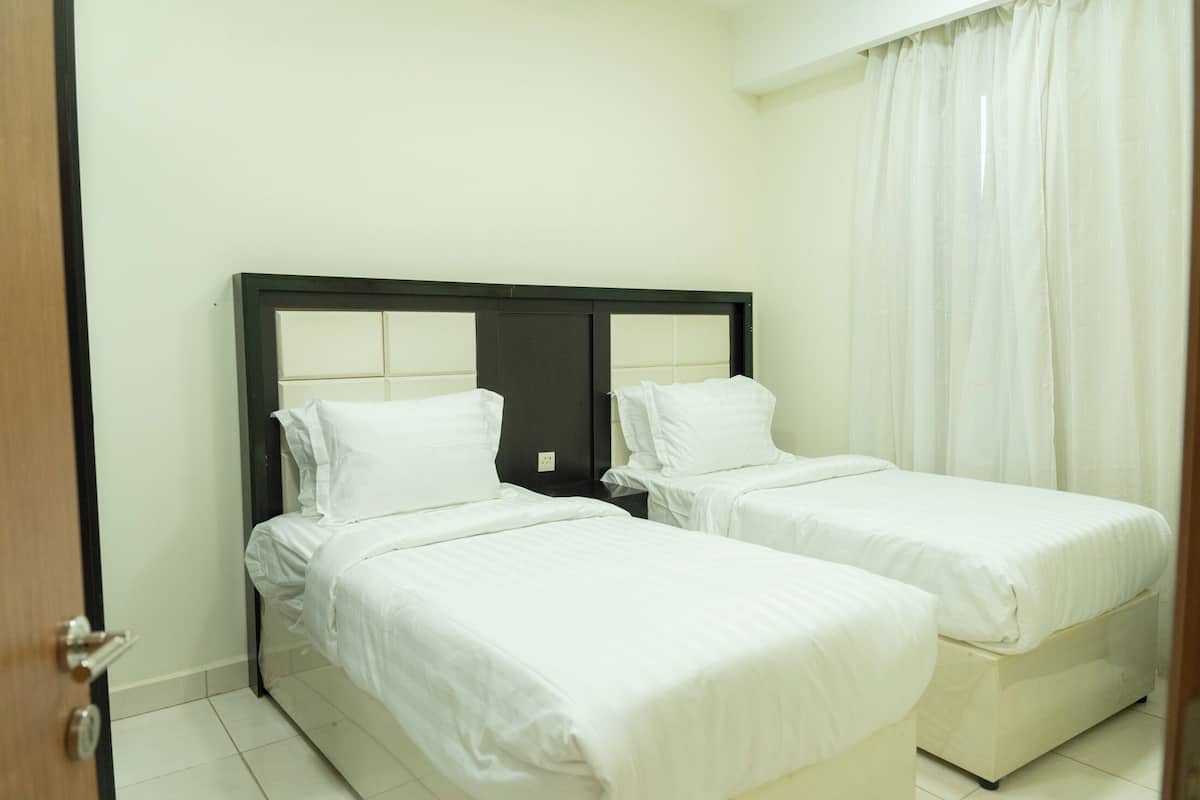 Basic Apartment, City View | Blackout drapes, iron/ironing board, free WiFi