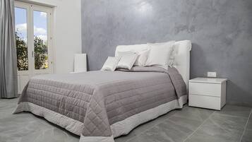 Schreibtisch, Bügeleisen/Bügelbrett, WLAN, Bettwäsche