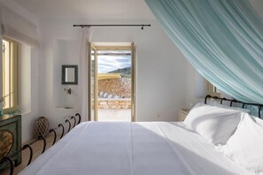4 bedrooms