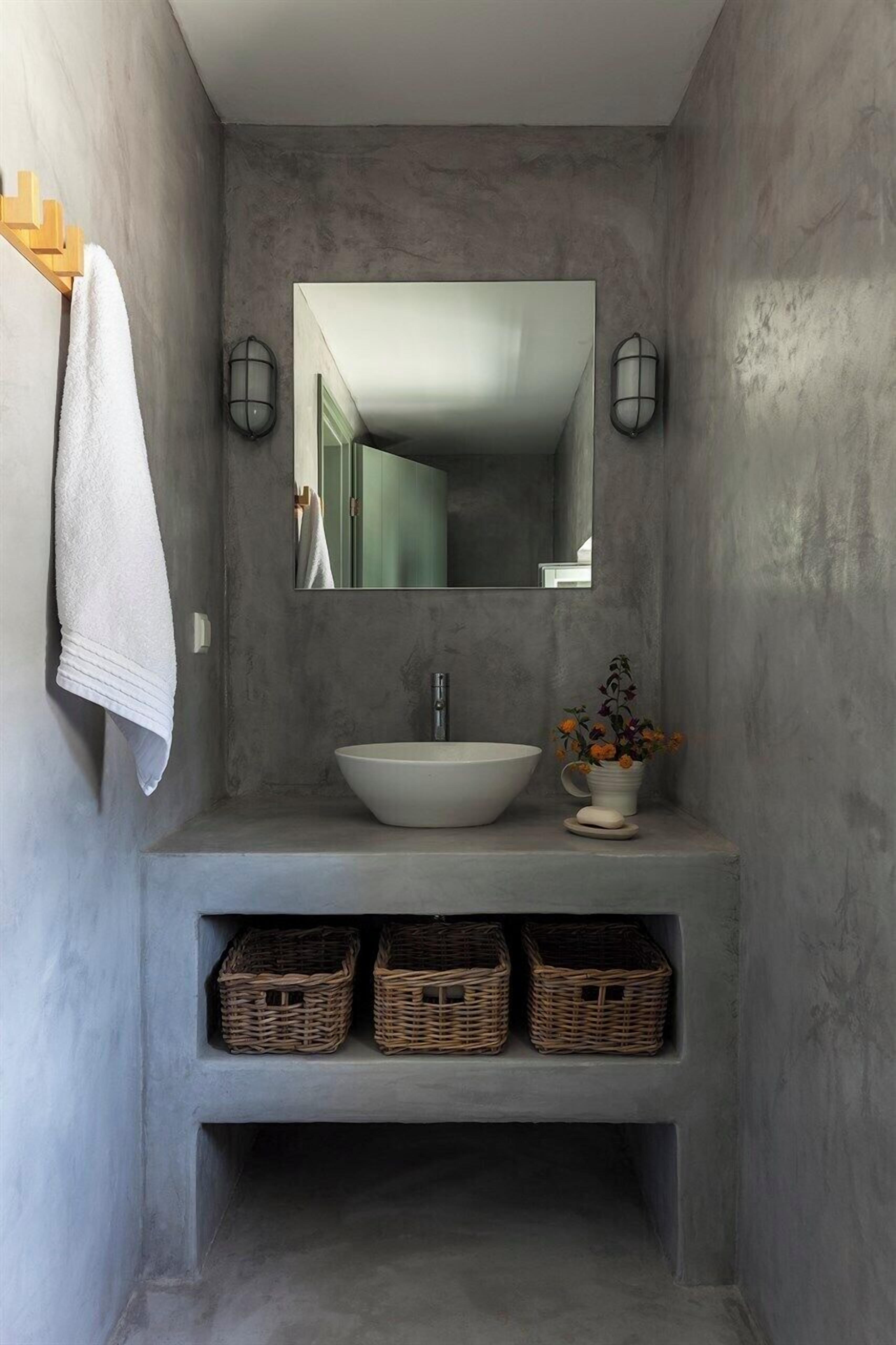 The guest bathroom on the ground floor.