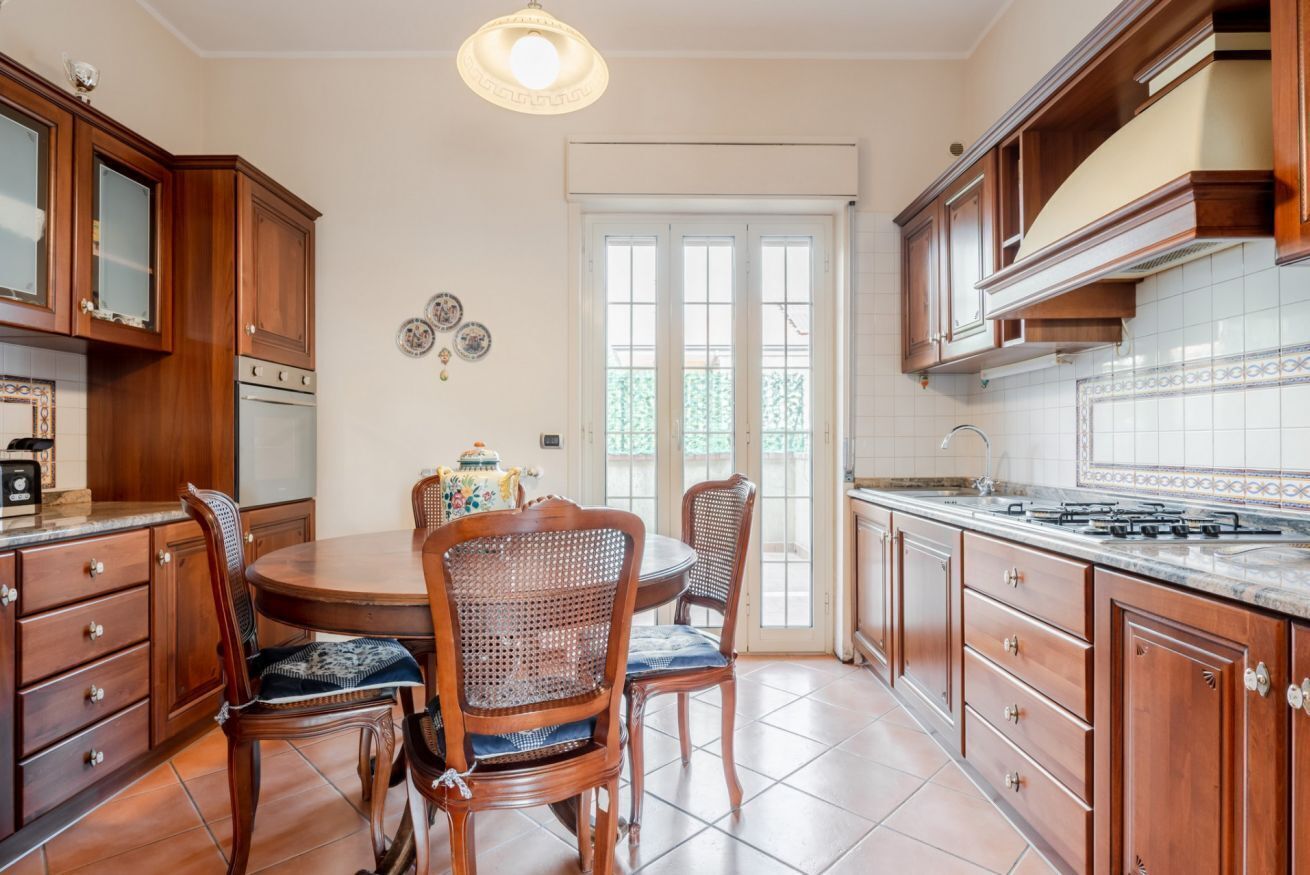 Refrigerador, microondas y tostadora 