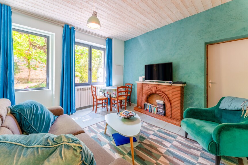 Maison De Vacances « Côté Cour - 9 Personnes » Avec Piscine Partagée, Terrasse Privée Et Wi-fi - Vaison-la-Romaine