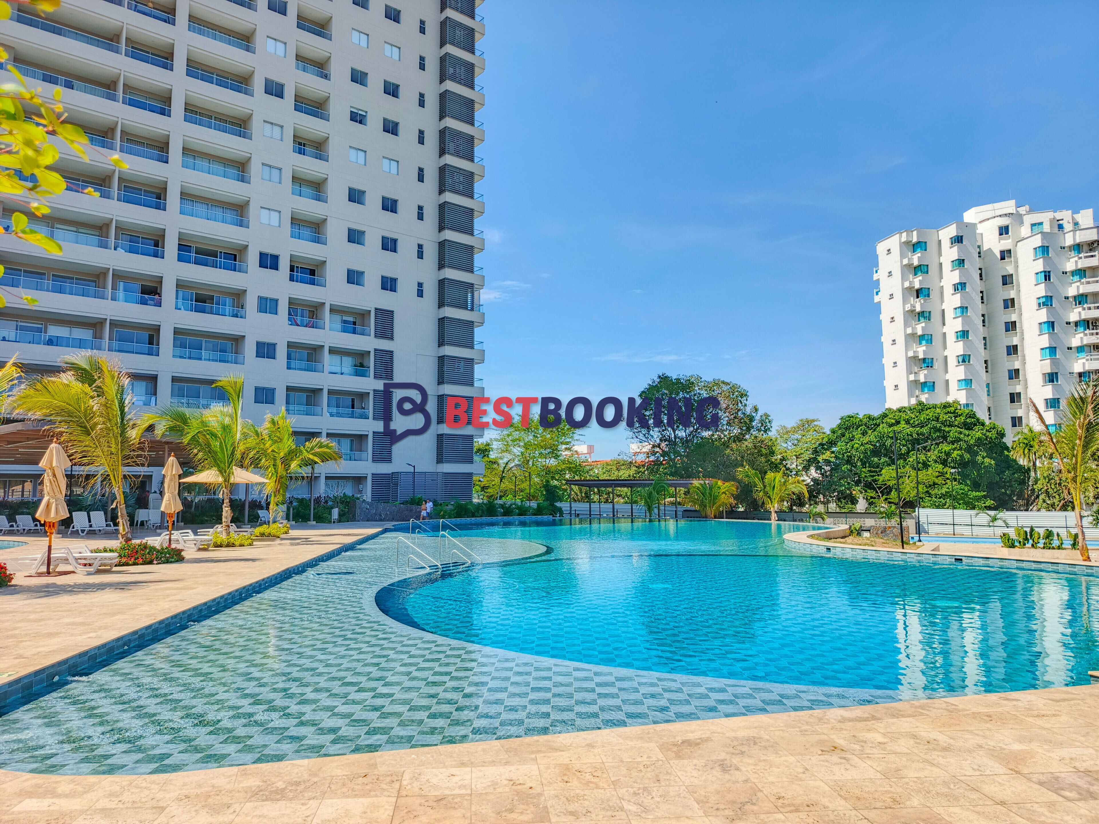 3 outdoor pools, open 10:00 AM to 7:30 PM, pool umbrellas, pool loungers