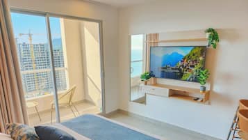 舒適開放式套房, 露台, 海景 | 熨斗/熨衫板、免費 Wi-Fi