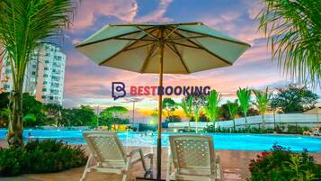 3 outdoor pools, open 10:00 AM to 7:30 PM, pool umbrellas, pool loungers