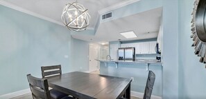 Condo, Multiple Beds (Palacio 903) | Dining