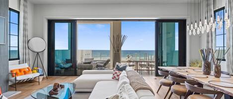 House, Multiple Beds (Casa Playa at Eleanor Beach) | Living area