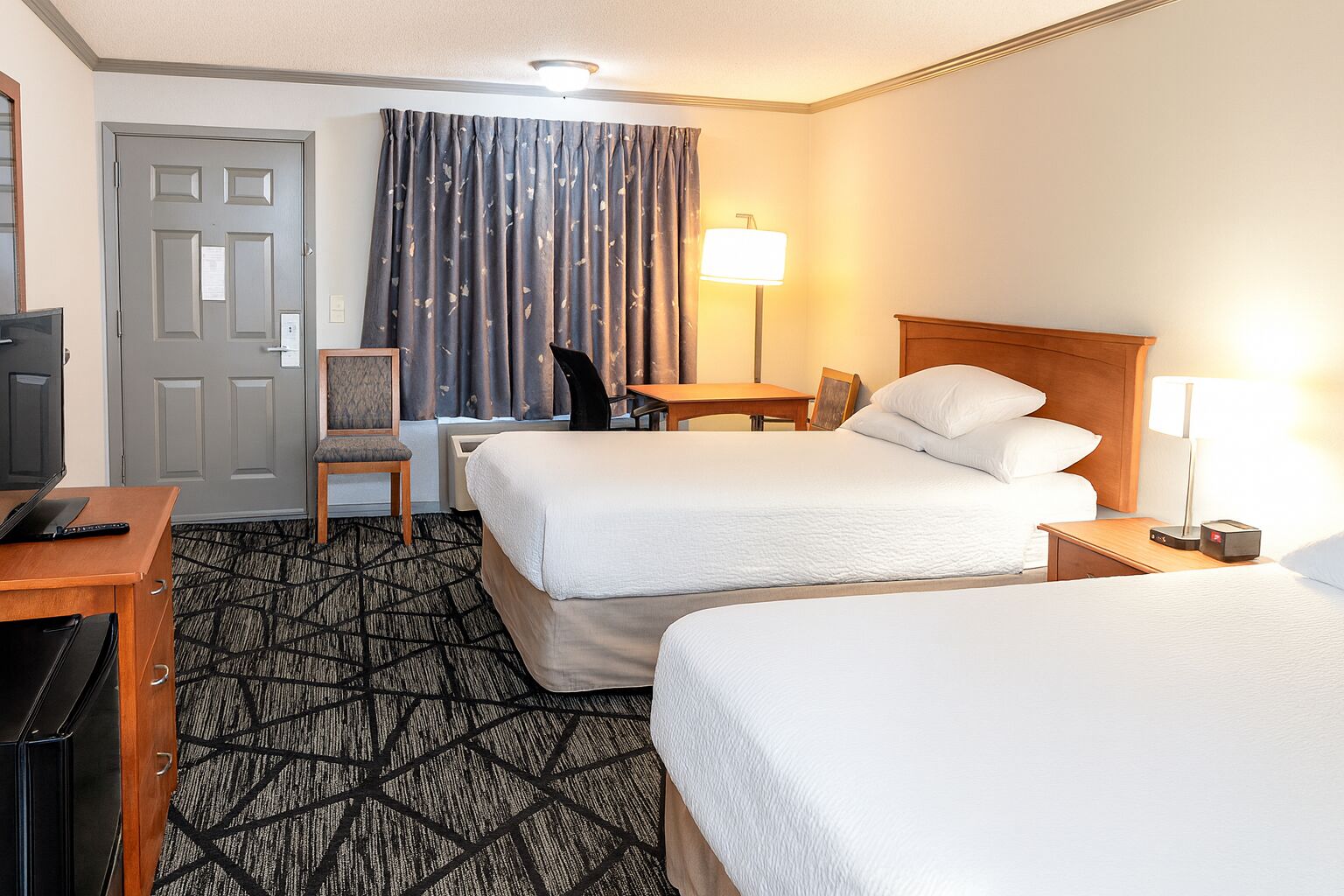 Desk, free WiFi, bed sheets