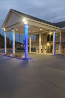 Fachada de la propiedad