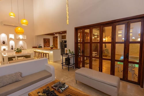 Casa Bali Castillo View Private Pool & R