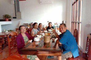Unclassified image, 4 of 27, button - SD View Hotel (Vang Vieng)