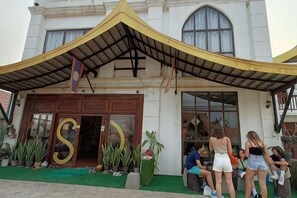 Exterior - SD View Hotel (Vang Vieng)