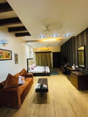 Family Double Room, City View