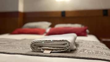 In-room safe, soundproofing, free WiFi