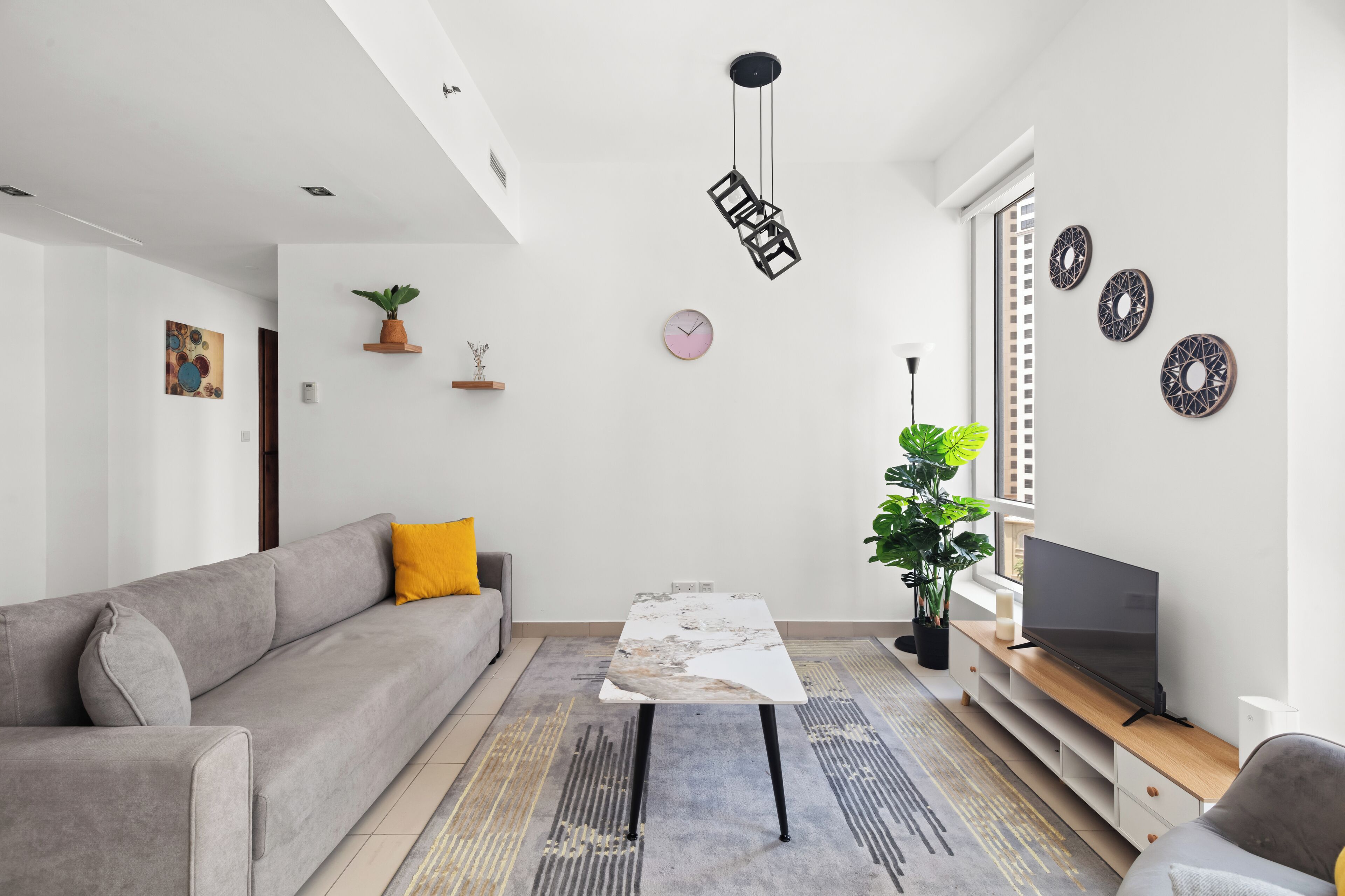 Classic Apartment, Courtyard View | Living room