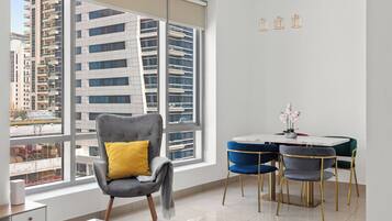 Classic Apartment, Courtyard View | Dining room