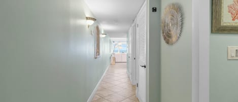 Condo, 1 cama King size (Smyrna Beach Club 609A) | Interior