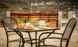 Free daily continental breakfast - Pietreionne (Ponte)