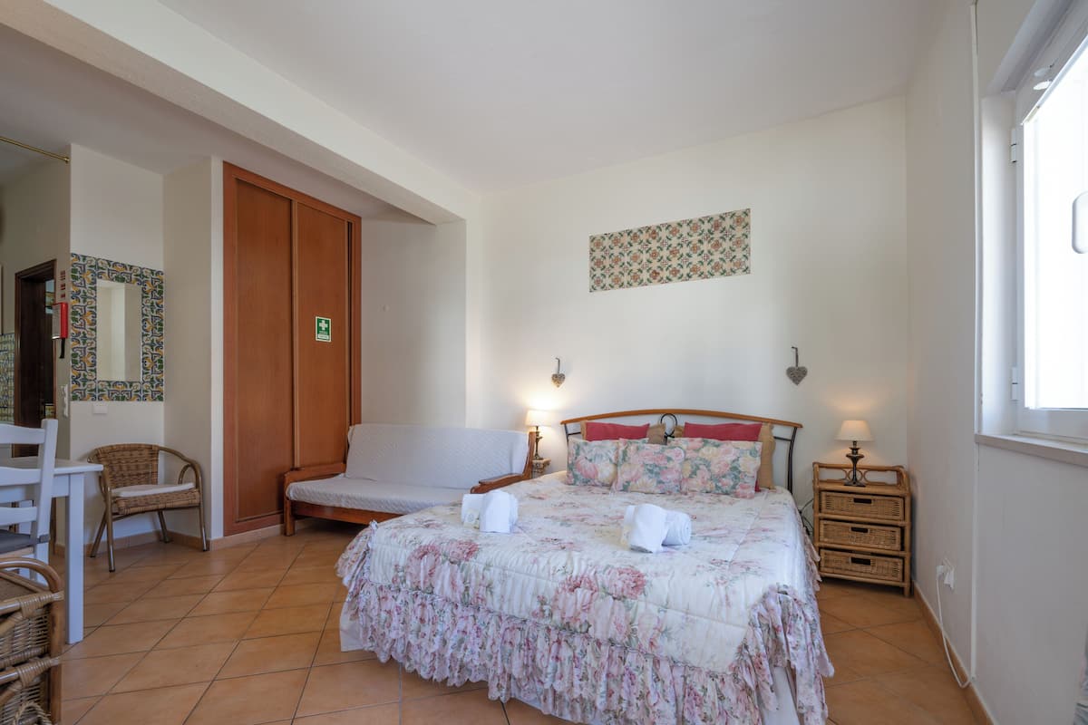 Estúdio | Wi-Fi de cortesia